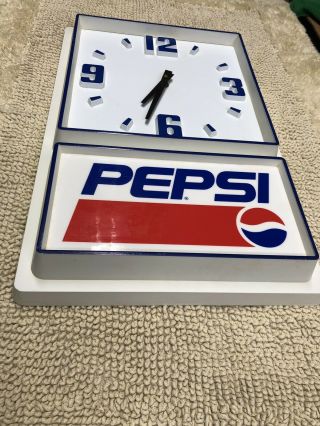 Vintage Pepsi Cola Soda Pop Advertising Wall Clock For Bar Restaurant Diner 4