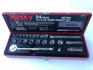 Vintage Husky 24 Piece 1/4 " & 3/8 " Drive Ratcheting Socket Wrench Set