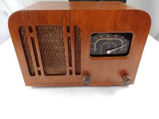 Old Wooden Vintage Fairbanks Morse Police Broadcast Tube Radio Needs Bulbs