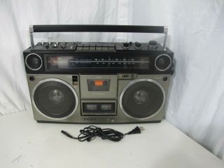 Vintage Sanyo M - 9990 Stereo Boombox - Radio