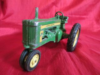 VINTAGE JOHN DEERE MODEL TRACTOR MADE IN USA UNKNOWN YEAR OR MODEL UNMARKED 5