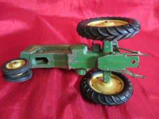 VINTAGE JOHN DEERE MODEL TRACTOR MADE IN USA UNKNOWN YEAR OR MODEL UNMARKED 6