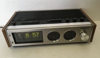 Vintage Panasonic Rc - 7462 Black Light Flip Clock Radio Am - Fm 1974