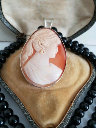 Antique Victorian Jet Large Shell Cameo Pendant Necklace Goth Mourning