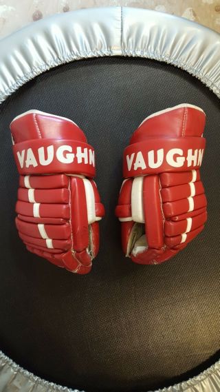 Vaughn Hockey Gloves 14.  5 " Leather Vintage