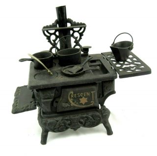 Vintage Cresent Miniature Cast Iron Stove Small Black Salesman Sample