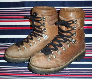 Vintage Leather Mountaineering Hiking Boots - Made In Italy Vibram Soles