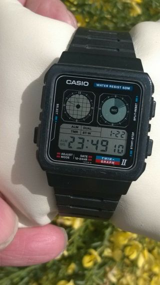 Casio AE - 21W Twin Graph Vintage LCD Digital Watch - Much sought after,  Very rare 8