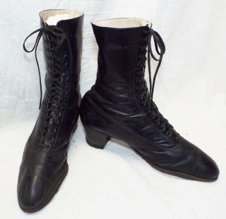 Old Antique Victorian Ladies High Top Black Leather Lace Up Boots Shoes