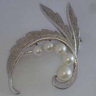 VINTAGE MIKIMOTO JAPAN STERLING SILVER PEARL LEAF BROOCH 6