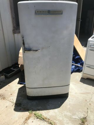 Vintage General Electric Refrigerator With Freezer