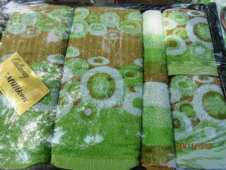 Vintage Callaway Bath Set,  Bath Towel,  Hand Towel,  Washcloth 60s Funky Green