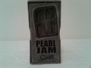 Pearl Jam " Singles " Ultra Rare Limited Edition Box Set 824 0f 1000