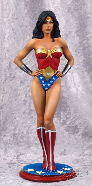 Wonder Woman Resin Model Kit Rare