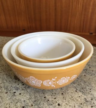 Vintage Pyrex Glass Butterfly Gold Bowl Bowls Flower Mid Century Kitchen 3pc Set 4
