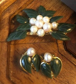 Vintage Swoboda Pearl And Jade Pin/brooch,  With Matching Clip On Earrings.