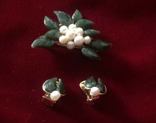 Vintage Swoboda Pearl and Jade Pin/Brooch,  with matching clip on earrings. 2