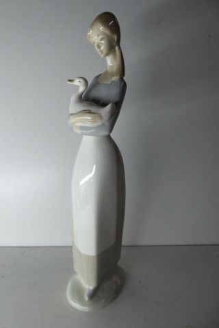 Vintage Nao Porcelain Statue Of Lady Holding A Duck By Lladro