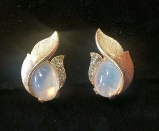 Vintage Alfred Philippe Crown Trifari Jelly Belly Bird Wing Earrings