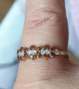 Stunning 9ct Yellow Gold 0.  30 Sparkly Rare Red And White Diamond Ring Size N