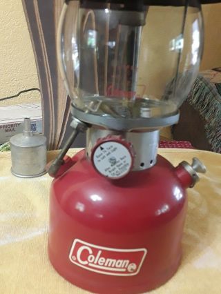 Vintage 1971 Coleman 200a Lantern.  Ships To U.  S.  Only