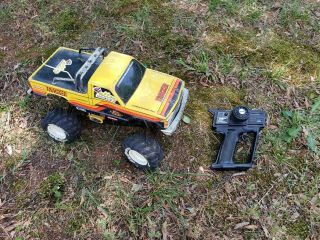 Kyosho Tracker Vintage Chevy with Transmitter 2