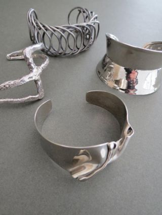 Vintage Modernist Cuff Bangles Set Of 4 Mid Century Bracelets