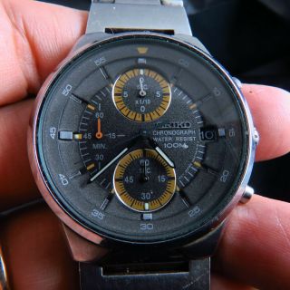 Vintage V657 Japan Seiko Chronograph 100m Quartz Men Watch