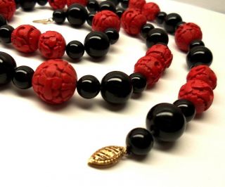 Vintage Hand Carved Red Cinnabar & Onyx Beaded Necklace With 14k Gold Clasp