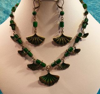 Vintage Art Deco Style Green Czech Glass And Enamel Necklace & Earring Set