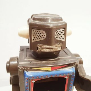 SPACE robot toy walking VINTAGE 1970 ' s MADE IN JAPAN TIN PLASTIC 3