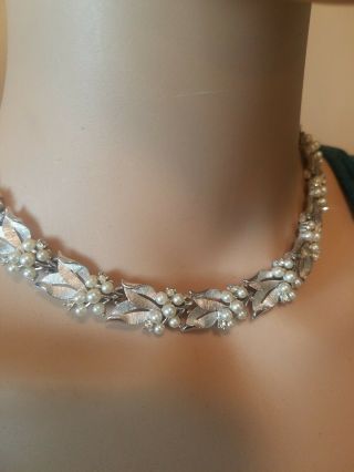 Vintage Crown Trifari Necklace Silver tone With Faux Pearls And Rhinestones. 4
