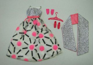 Vintage Barbie Doll 1969 " Fab City " 1874 Mod Outfit Pink Gloves Silver Stole