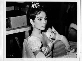 T521 Vintage Paramount Movie Actor Photo Audrey Hepburn Breakfast At Tiffany 