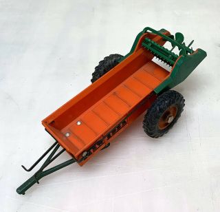 Vintage 1:16 Scale Idea Manure Spreader Wagon In