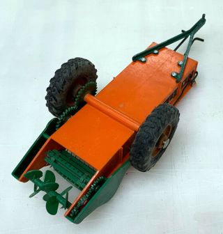 Vintage 1:16 Scale Idea Manure Spreader Wagon in 3