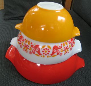3 Vintage Pyrex Nesting Bowls Set Friendship Birds 442 443 444 Red,  White,  Gold