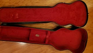 Vintage Gibson bass guitar case 5