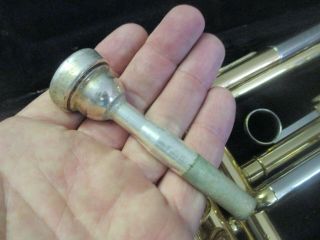 Yamaha YTR2320 Vintage Student Trumpet w/7C Mouthpiece & Case 5
