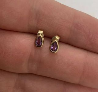 9ct Gold Amethyst Stud Earrings 9K 375. 2