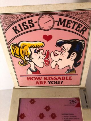 Mr Vend 1987 Counter Top 25 Cent Coin Op Kiss - Meter How Kissable Are You? VTG 2