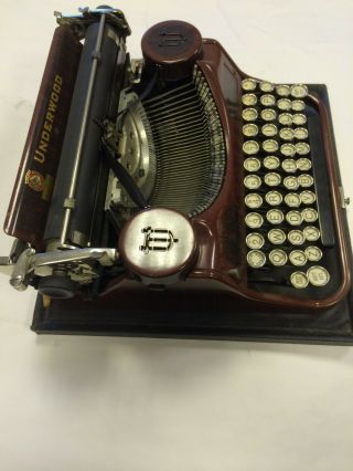 Underwood Portable Typewriter - Rare & Desirable Woodgrain Model 10