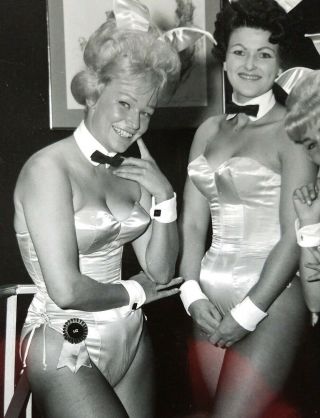 Vintage Playboy Club Hotel Casino Bunny Photograph Sexy Pinup Playmate 8x10 B&W 6