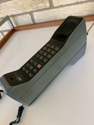 Vintage 80s Motorola Dynatac 8000 Dark Brick Cell Phone & Car Plug 3