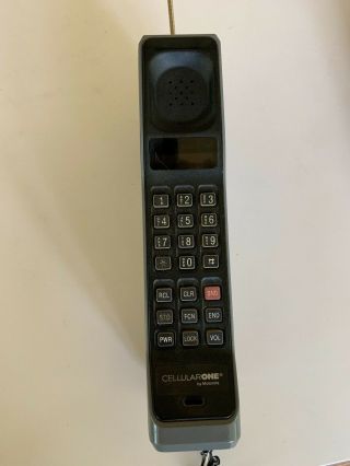 Vintage 80s Motorola Dynatac 8000 Dark Brick Cell Phone & Car Plug 8