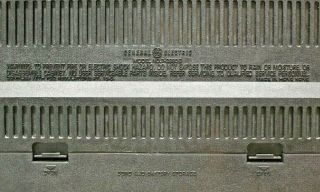 Vintage GE Superadio Model 7 - 2880B Portable AM FM Radio Long Range Fine Tune AFC 6