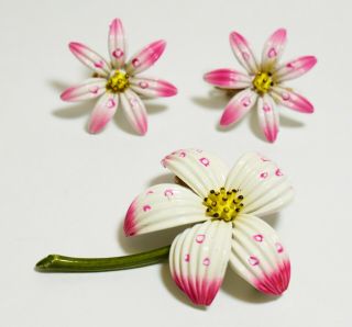 Vintage Corocraft Pink & White Enamel Flower Brooch & Earring Set