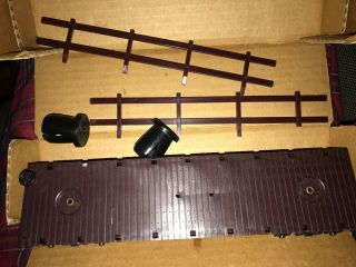 Rare Train Toy Vintage Marx 05528 Erie 8 Wheel Flat with Side Racks NOS 2