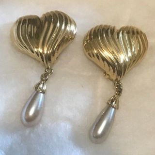 Ivana Trump Gold Tone Heart With Dangle Faux Pearl Clip On Earrings