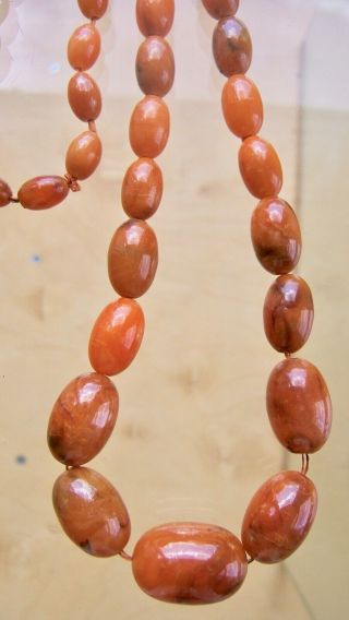 FLAPPER LENGTH,  CHUNKY,  VINTAGE,  FAUX AMBER NECKLACE 3